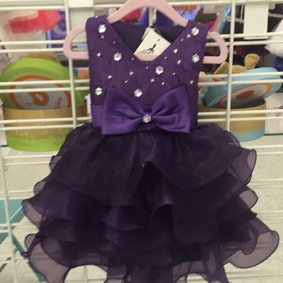 Baby's Drees beautiful - Picture 1 of 3